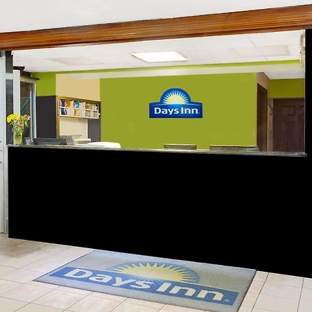 Days Inn By Wyndham Elk Grove Village O'Hare Airport West Zewnętrze zdjęcie
