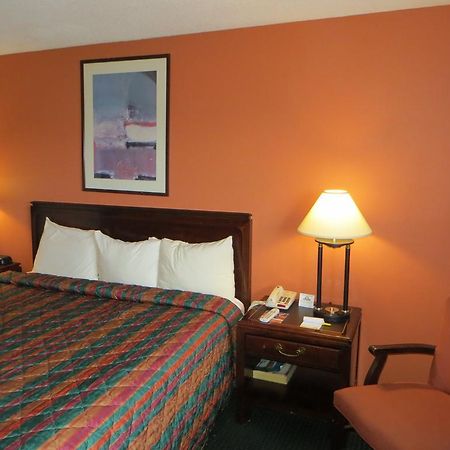 Days Inn By Wyndham Elk Grove Village O'Hare Airport West Zewnętrze zdjęcie